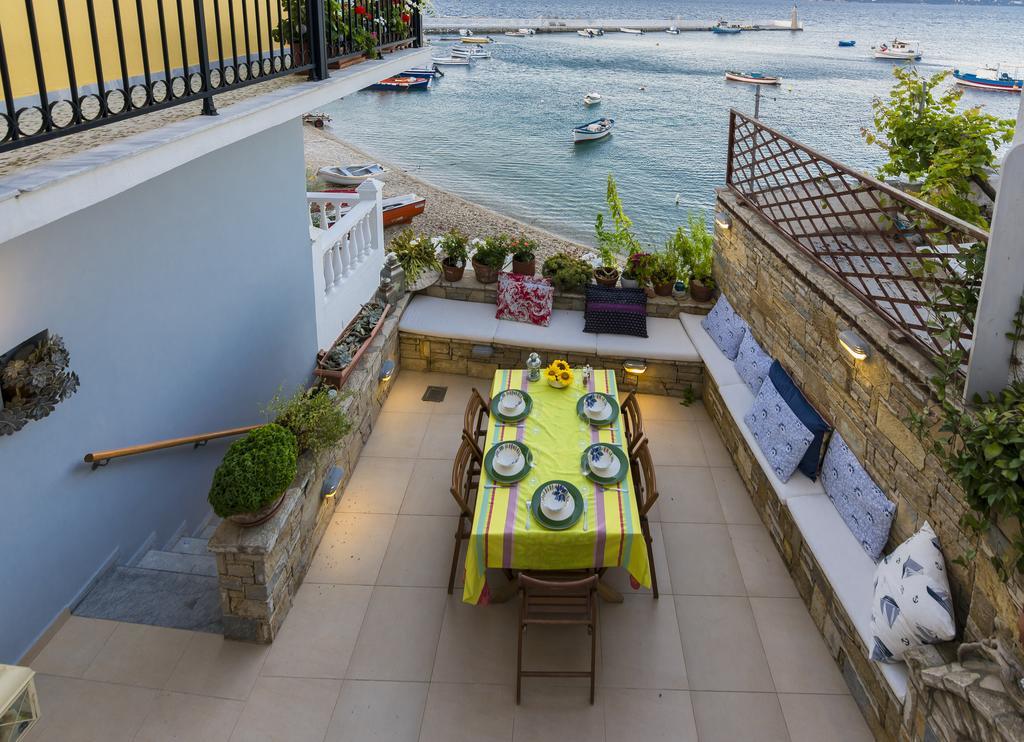 Eftopia Beachfront 2-Bedrooms Apartment Kokkari Exterior photo