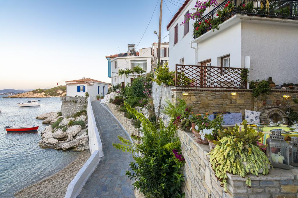 Eftopia Beachfront 2-Bedrooms Apartment Kokkari Exterior photo