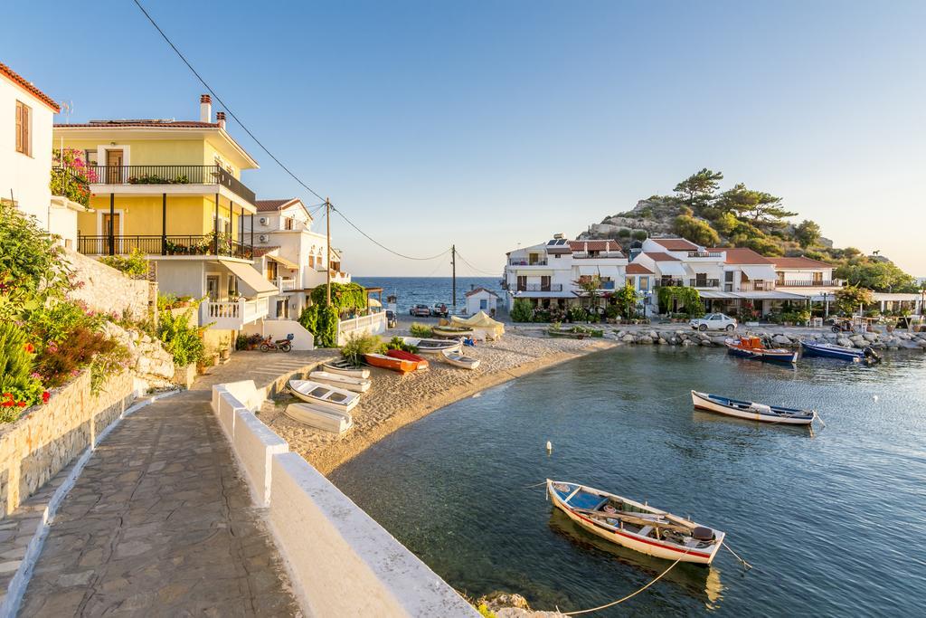 Eftopia Beachfront 2-Bedrooms Apartment Kokkari Exterior photo